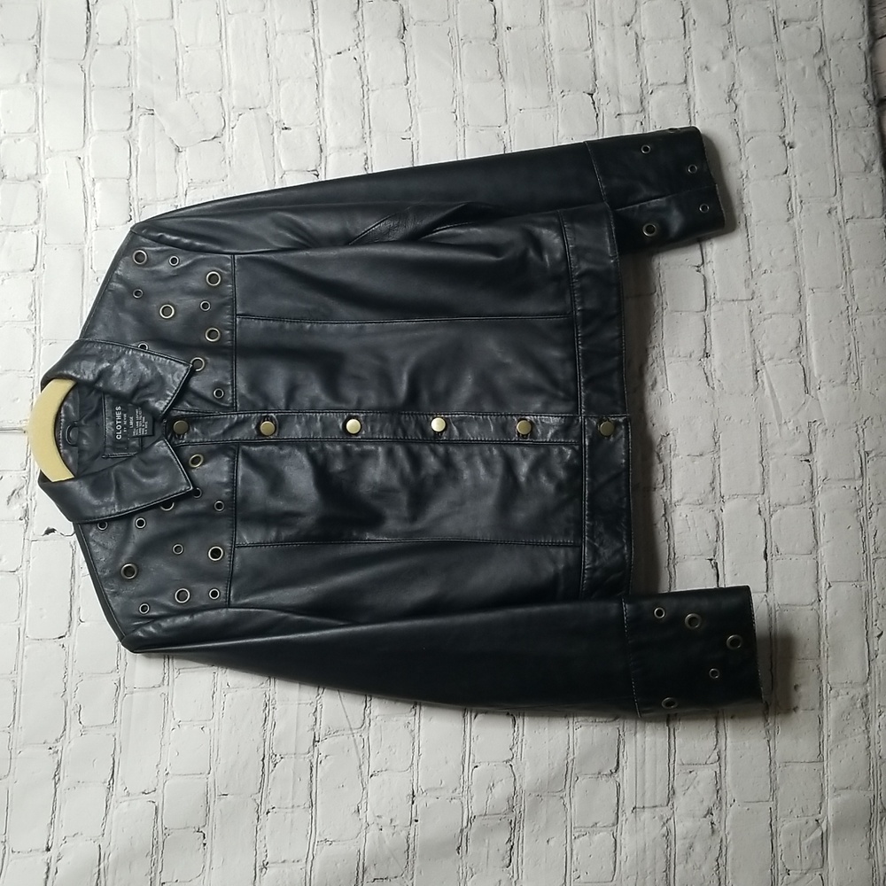 CLOTHES By Revue Women's Leather Jacket W/grommets Size Large EUC